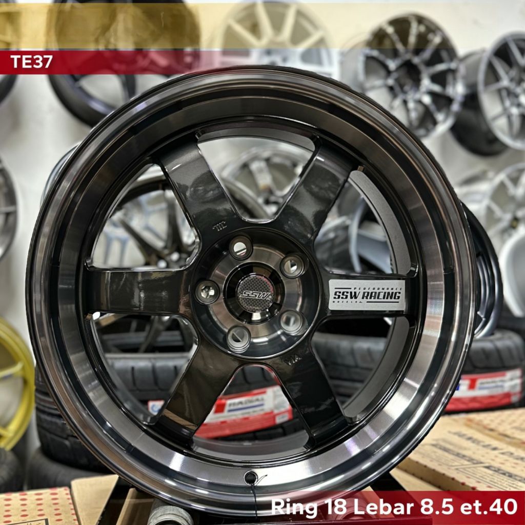 velg te37 r18 original ssw thailand lebar 8,5 et 40 velg mobil ring 18 velg racing r18 Innova Reborn