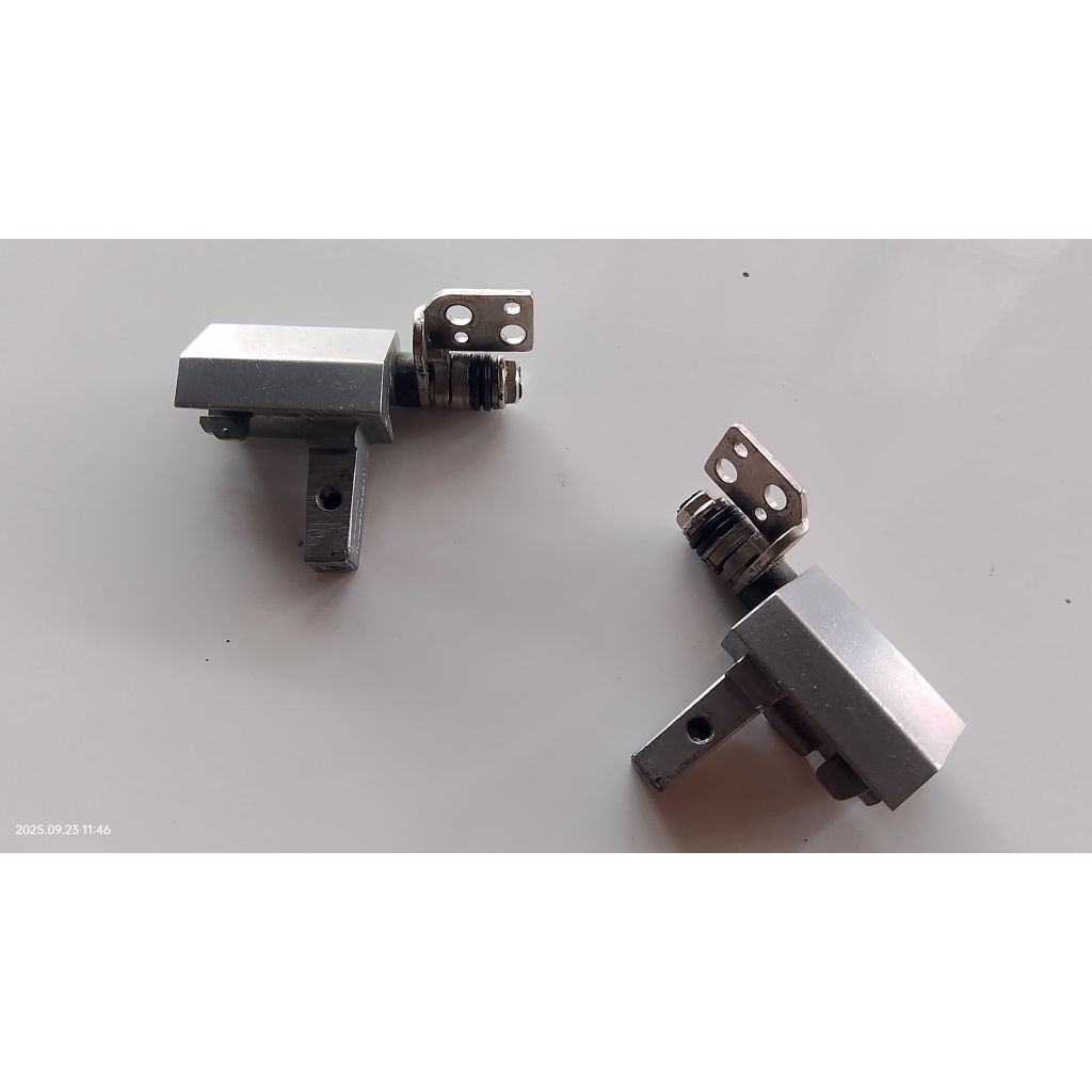 engsel laptop dell latitude e4310