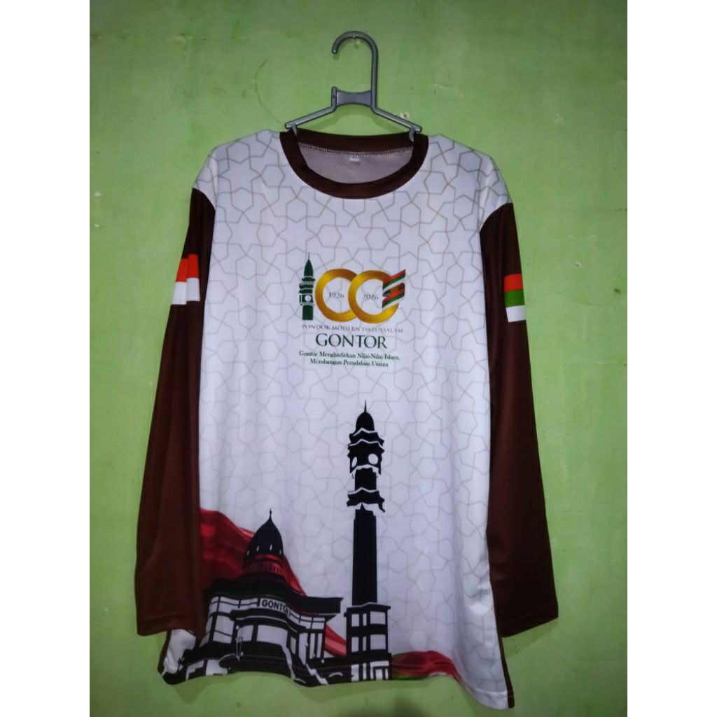 KAOS JERSEY 100 TAHUN GONTOR LENGAN PANJANG (Merah Maroon)