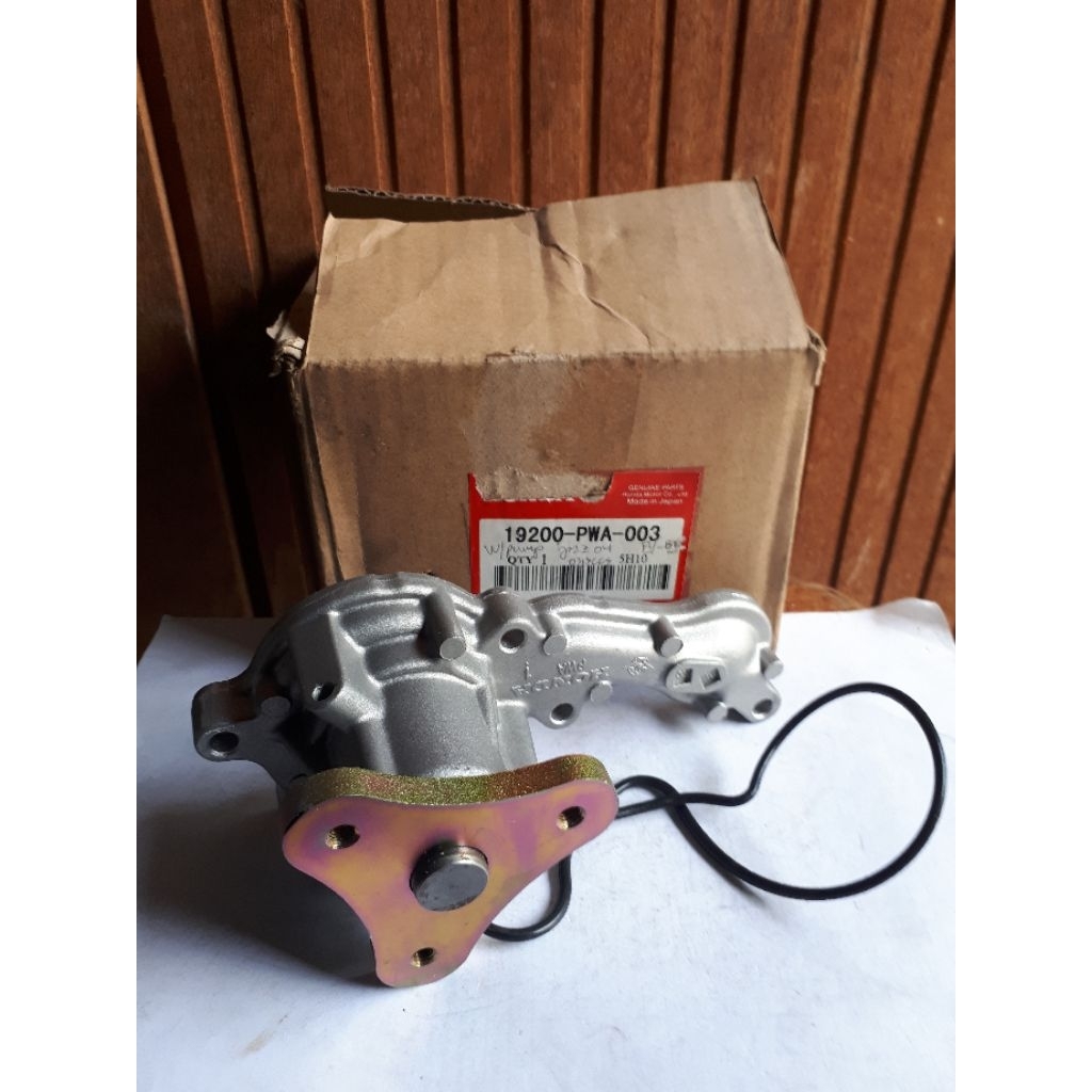 WATER PUMP/POMPA AIR RADIATOR HONDA JAZZ 2004