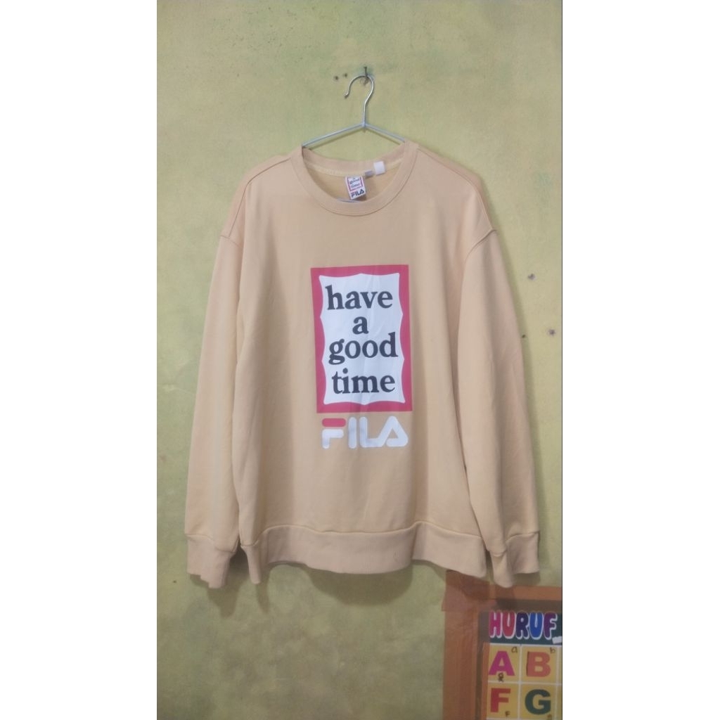 crewnek hagt x fila second