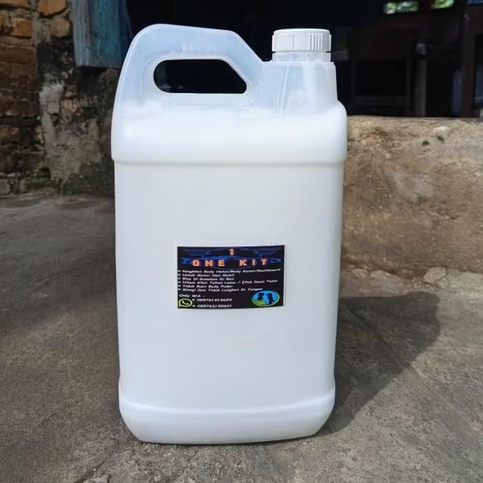 Stp One Kit Silicon Emulsion Pengkilat Motor Mobil Serbaguna 5 Liter