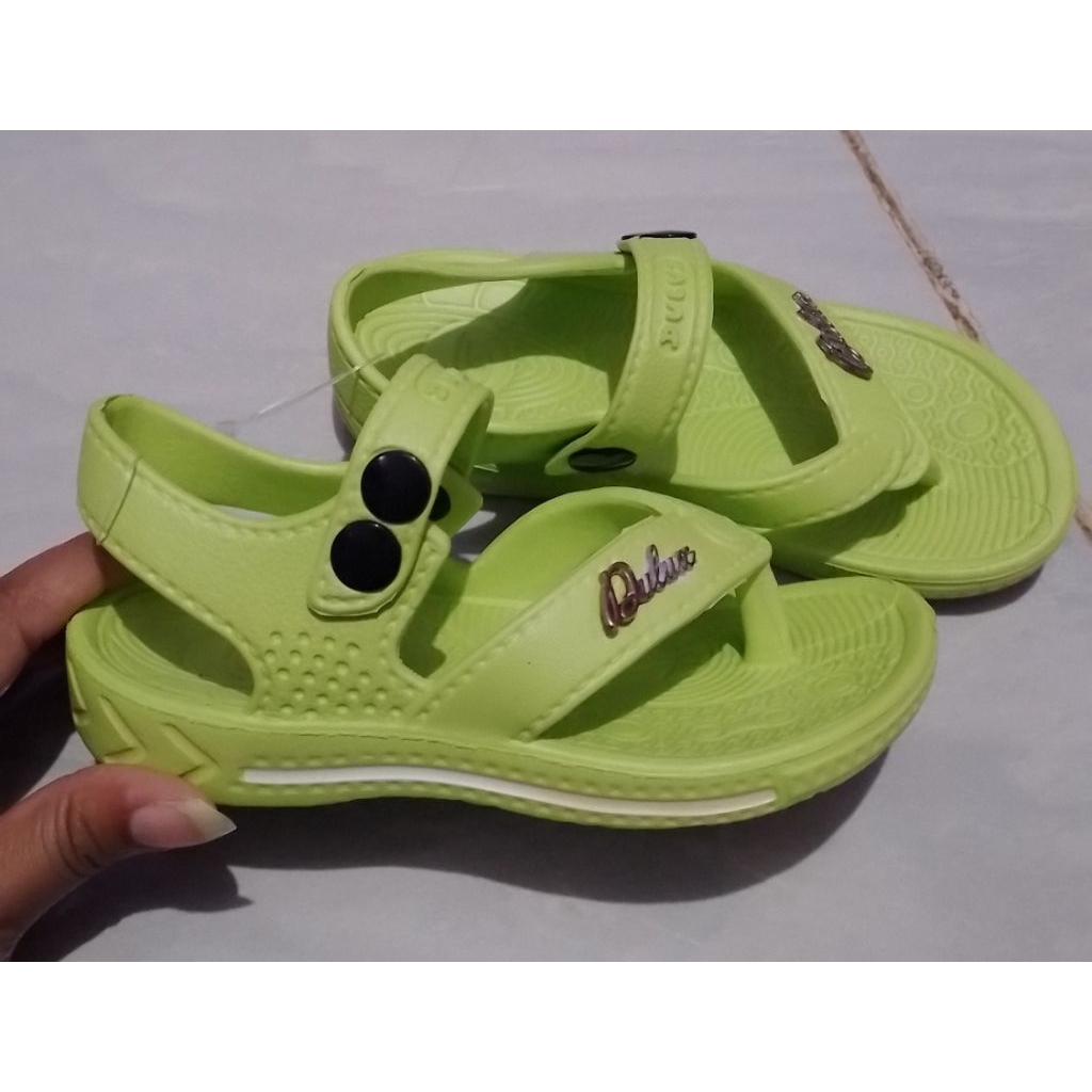 Sepatu sendal Anak Unisex size 26 Merk Dulux masih New (Baru)