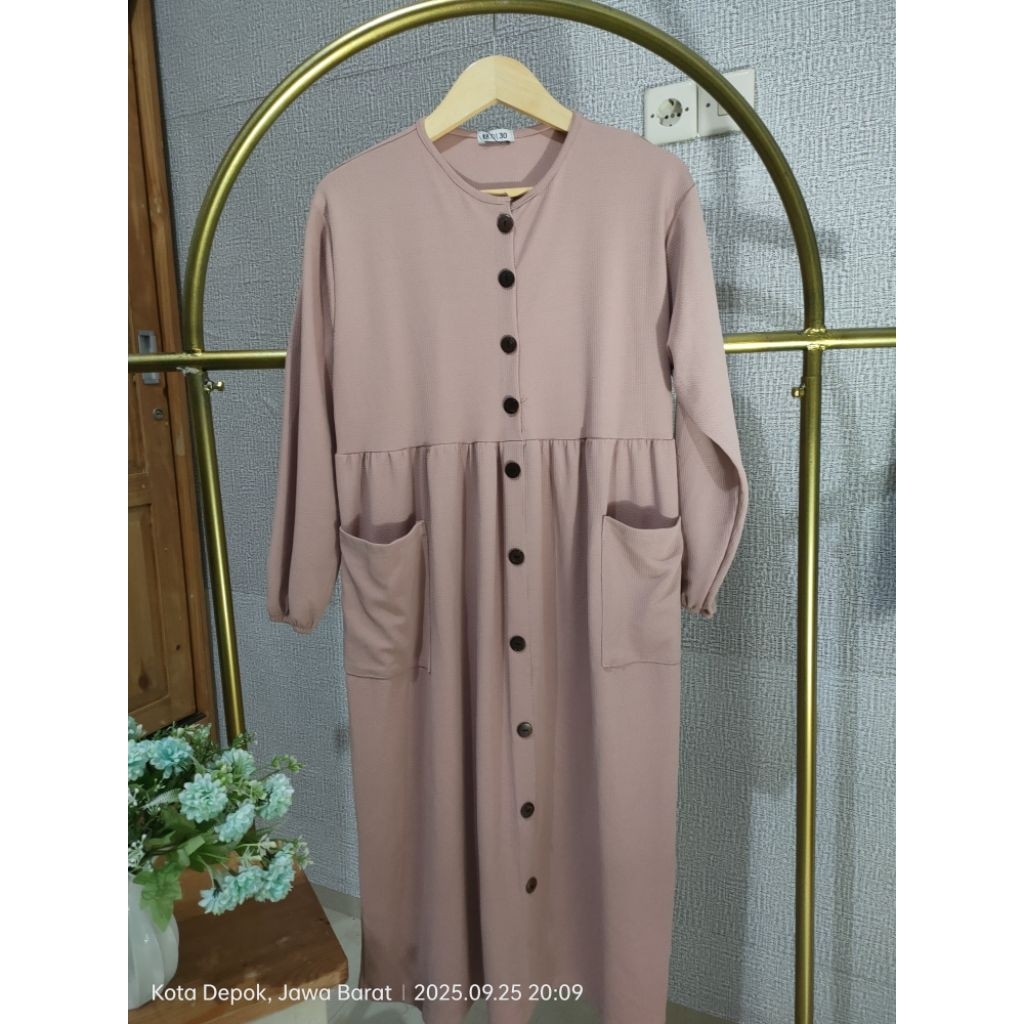 Aneka Atasan wanita Dress Midi premium