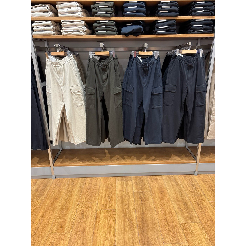 UNIQLO Celana Kargo Jersey Rileks Easy Cargo Pants Pria Unisex Original