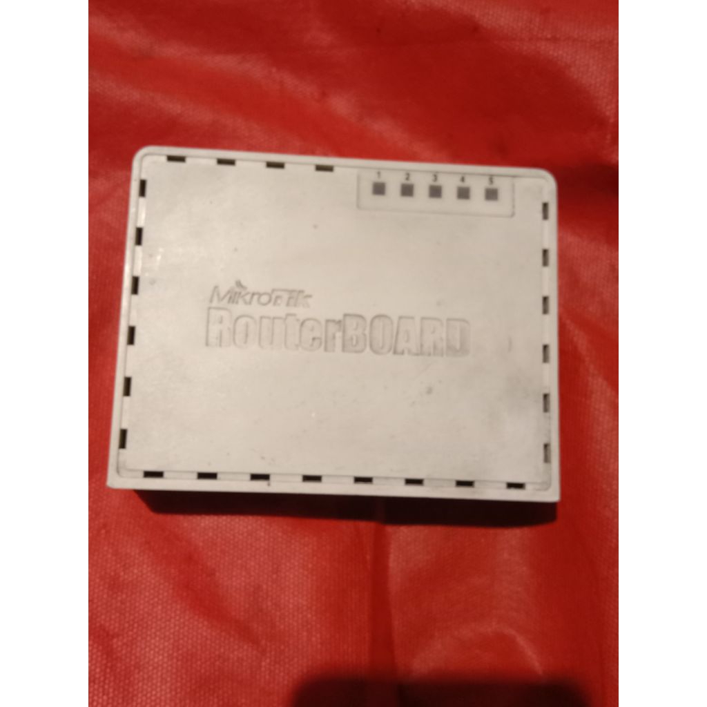 Mikrotik RB750