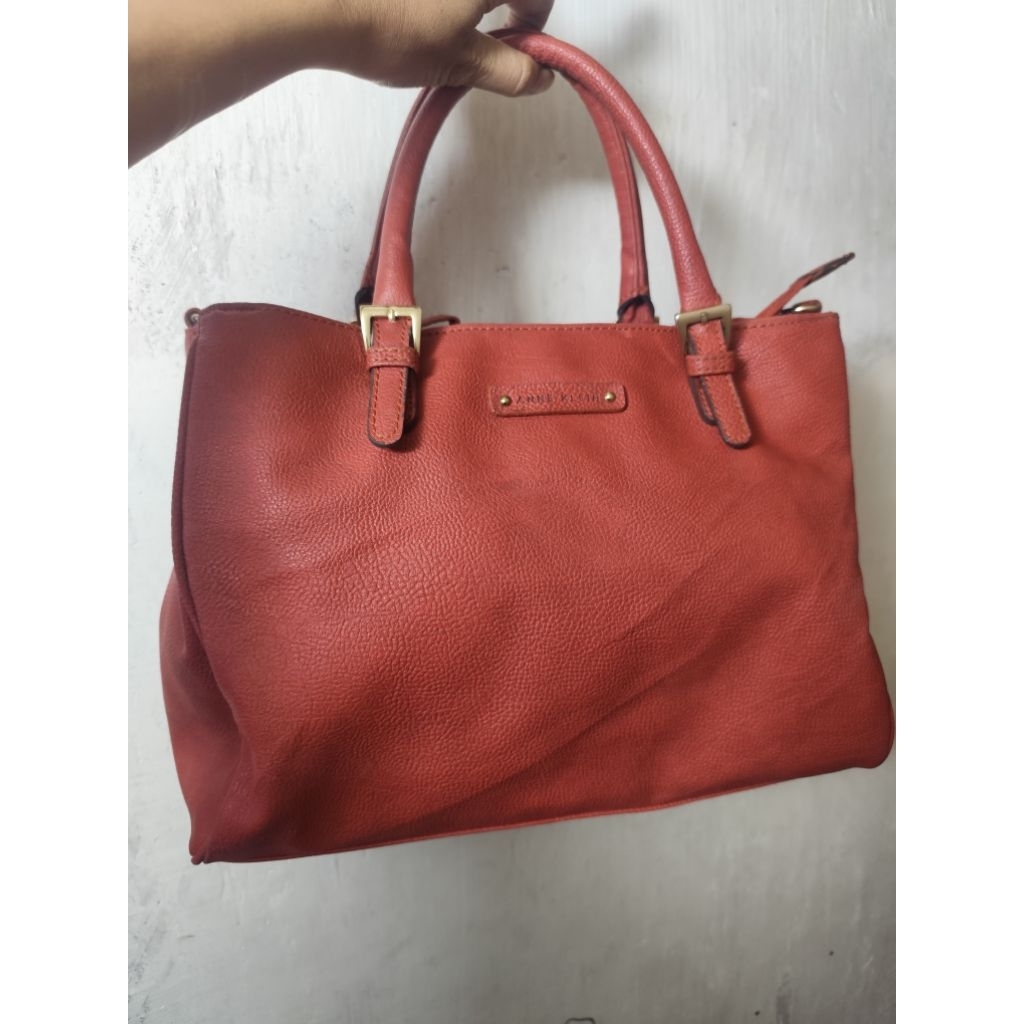TAS ANNE KLEIN