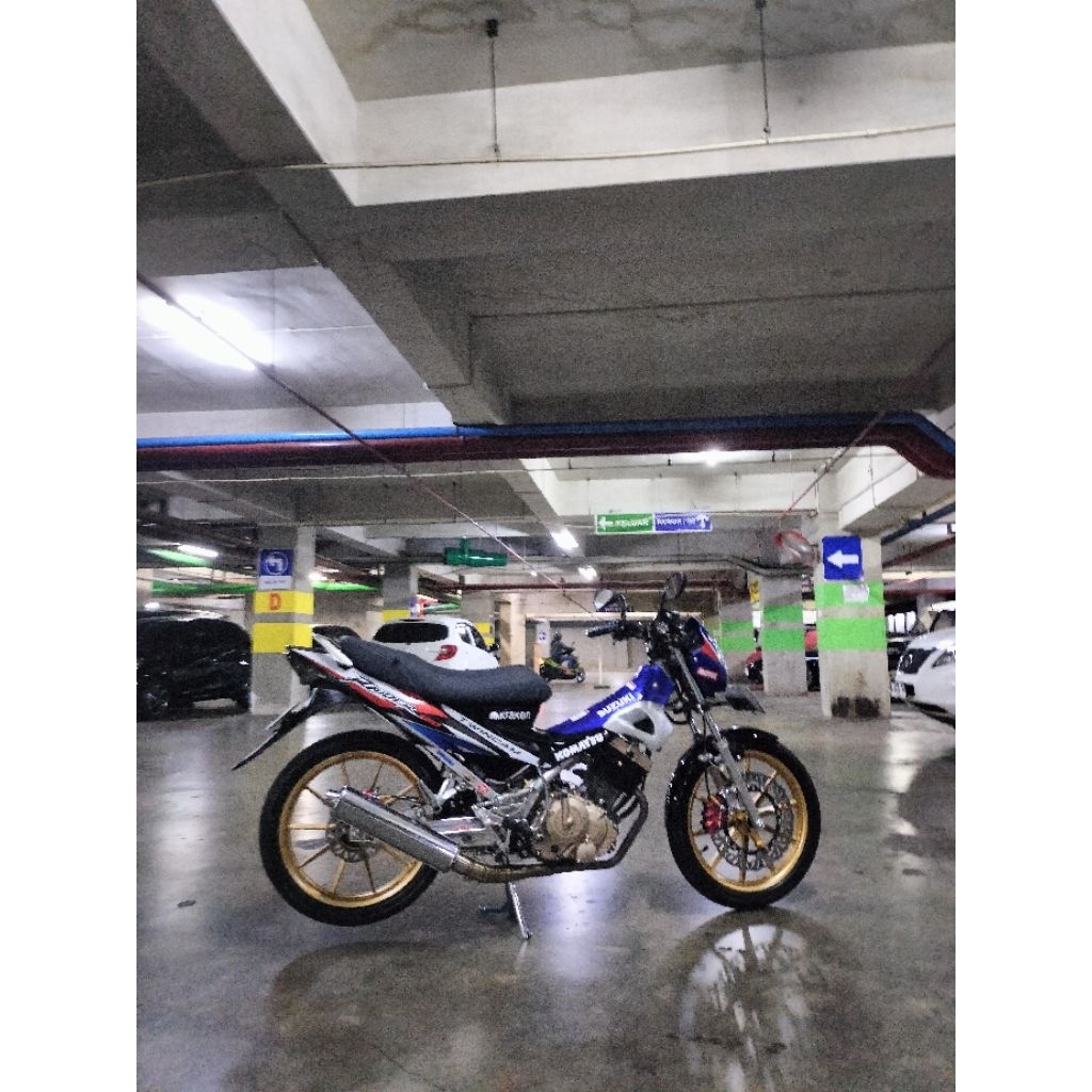 SUZUKI RAIDER 150 (2004) CBU