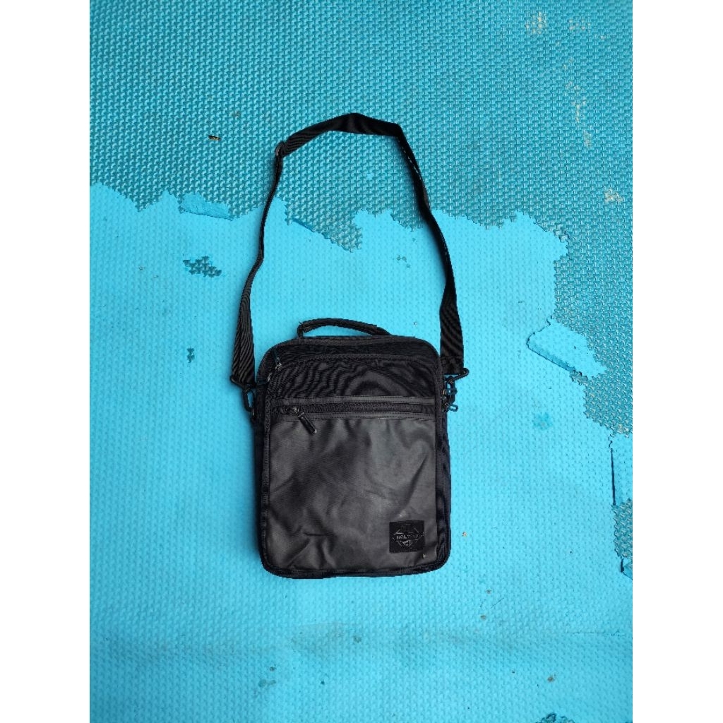 Slingbag/Tas Harian Daily/Tas Hp Hape/Tas Pria Cowok Second Brand DAIZ