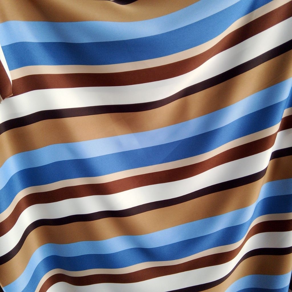 Kain Satin Silk Motif Garis Coklat Biru Putih – Bahan Jahit Dress, Gamis, Blouse Premium Aj