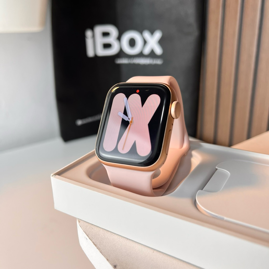 Apple Watch Series SE Gen 1 40mm iBox Gold iwatch Battery Health 82%