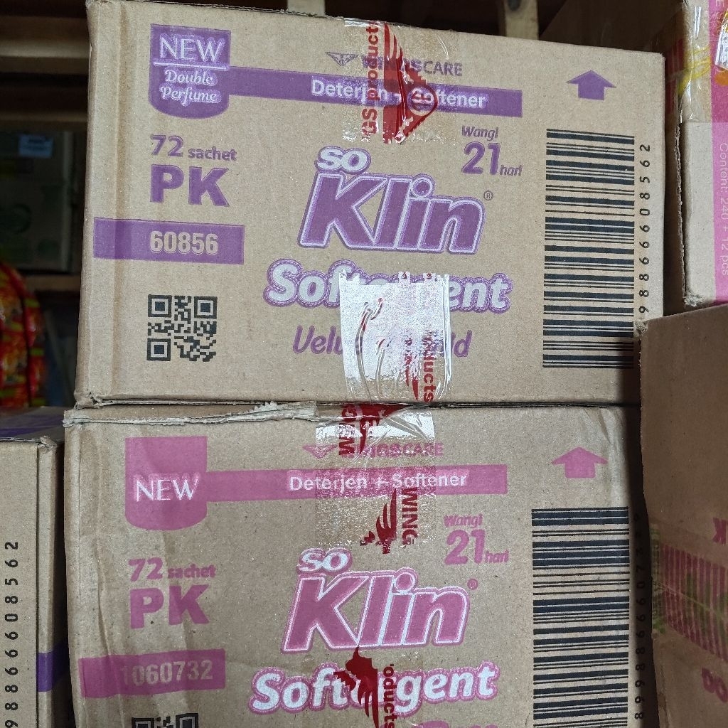 Soklin softergent bubuk 1 karton isi 12 renceng @43 gr