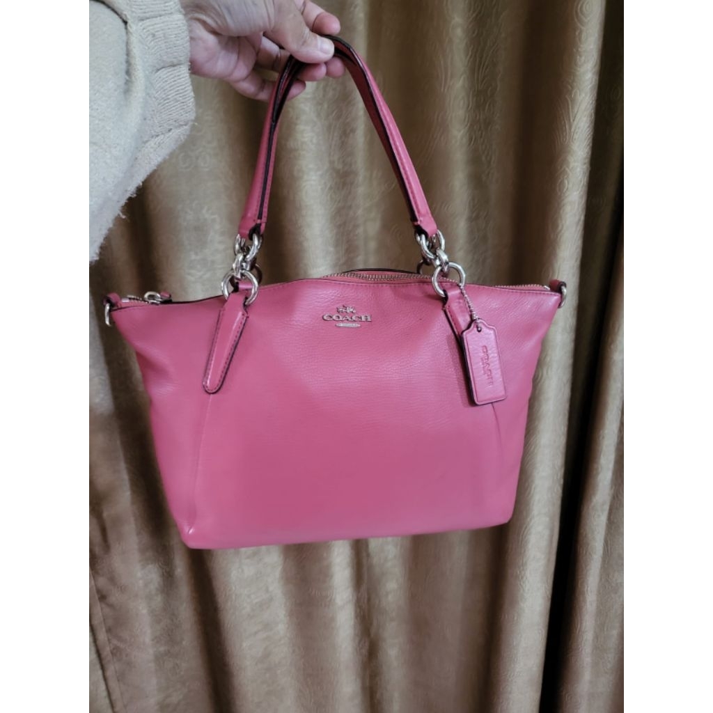 coach Kelsey preloved