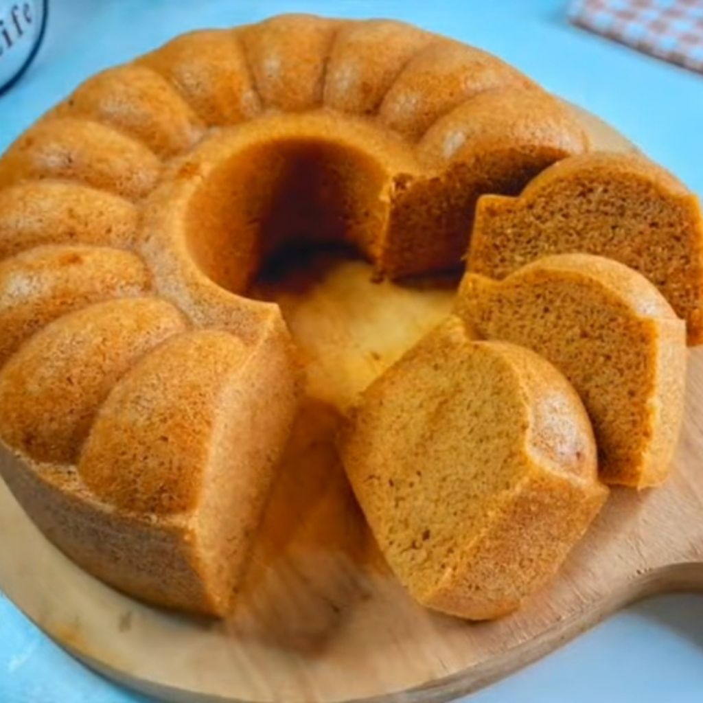 TERLARIS KUE BOLU / BOLU KUKUS GULA MERAH SUPER EMPUK DAN LEMBUT 20 CM TERMURAH/Sajian keluarga seha