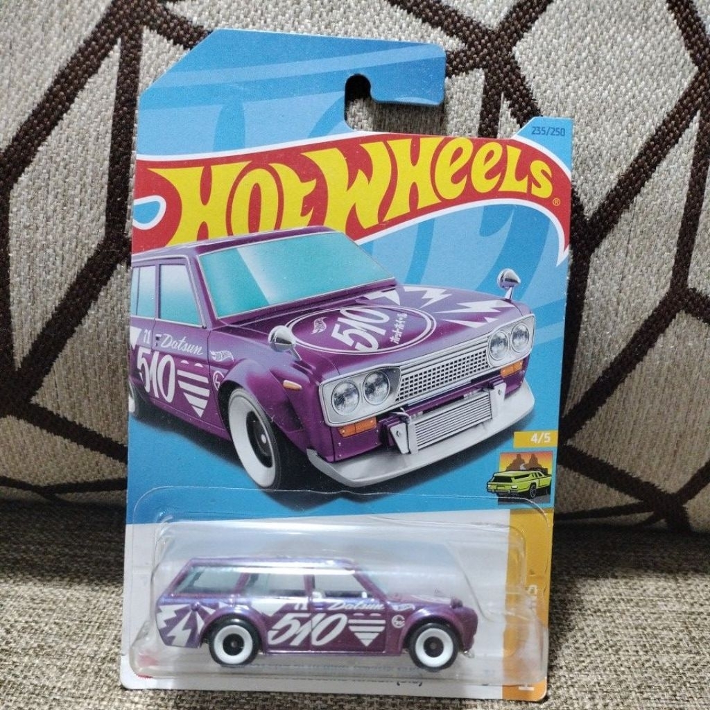 Hot Wheels Datsun Bluebird Wagon 510