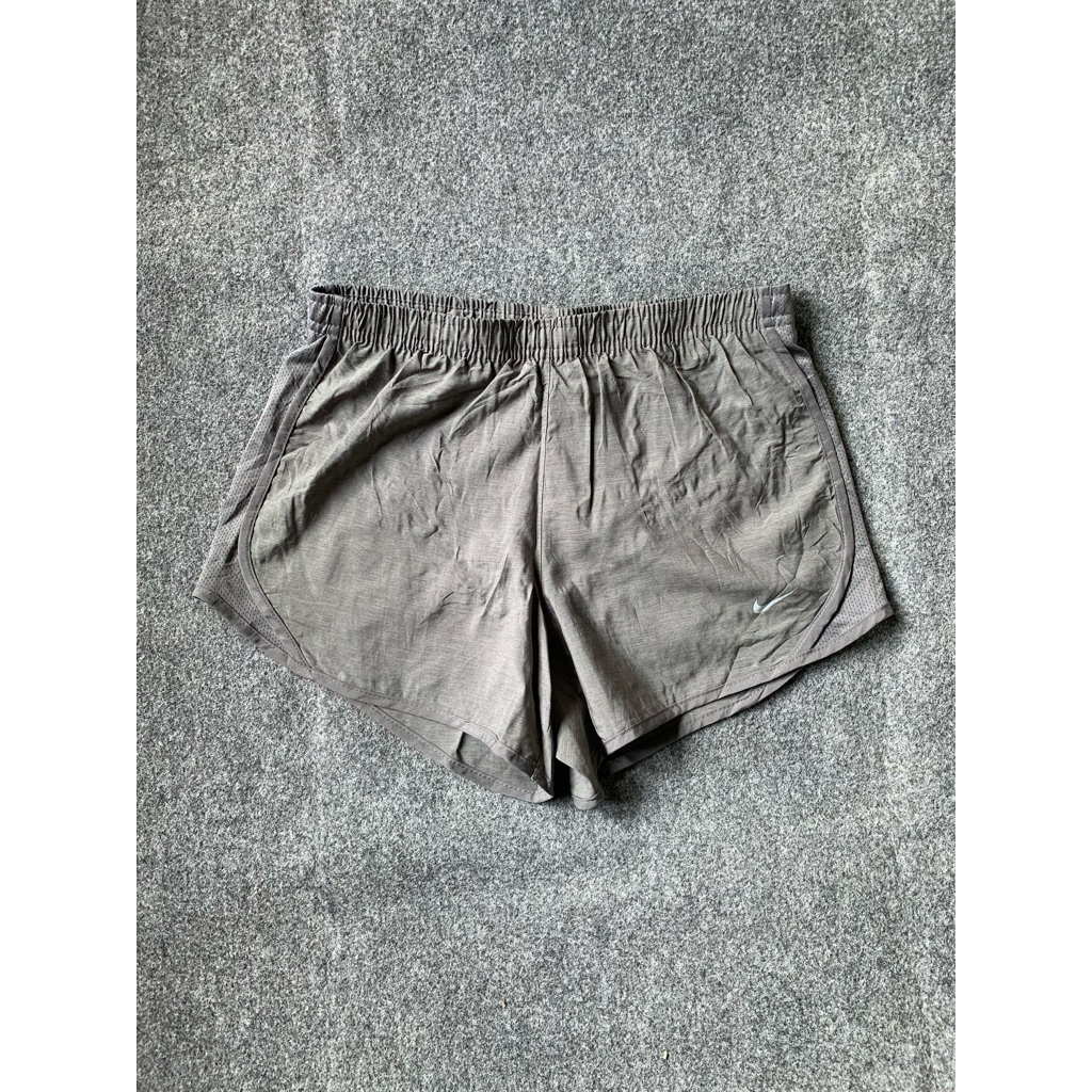 Thrifting / preloved / celana olahraga / nike tempo gray