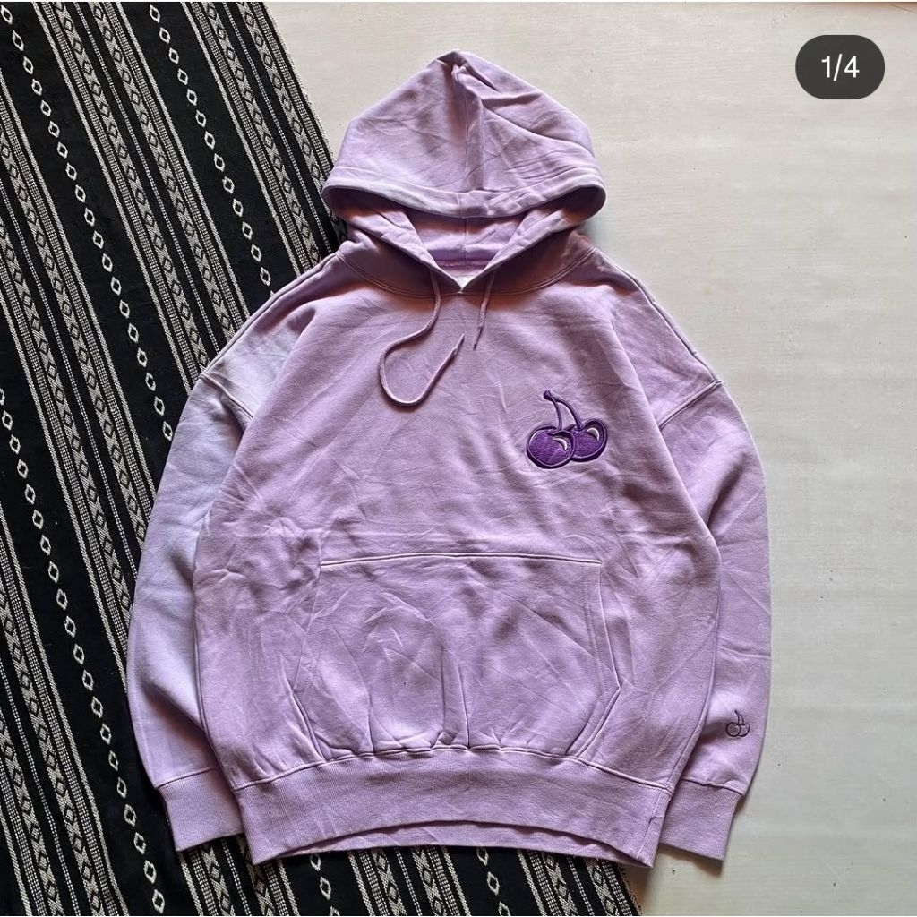 Preloved Bakulan Secondbrand Hoodie Kirsh