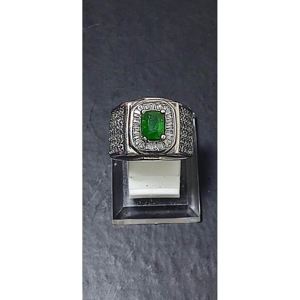 Natural Tsavorite Garnet