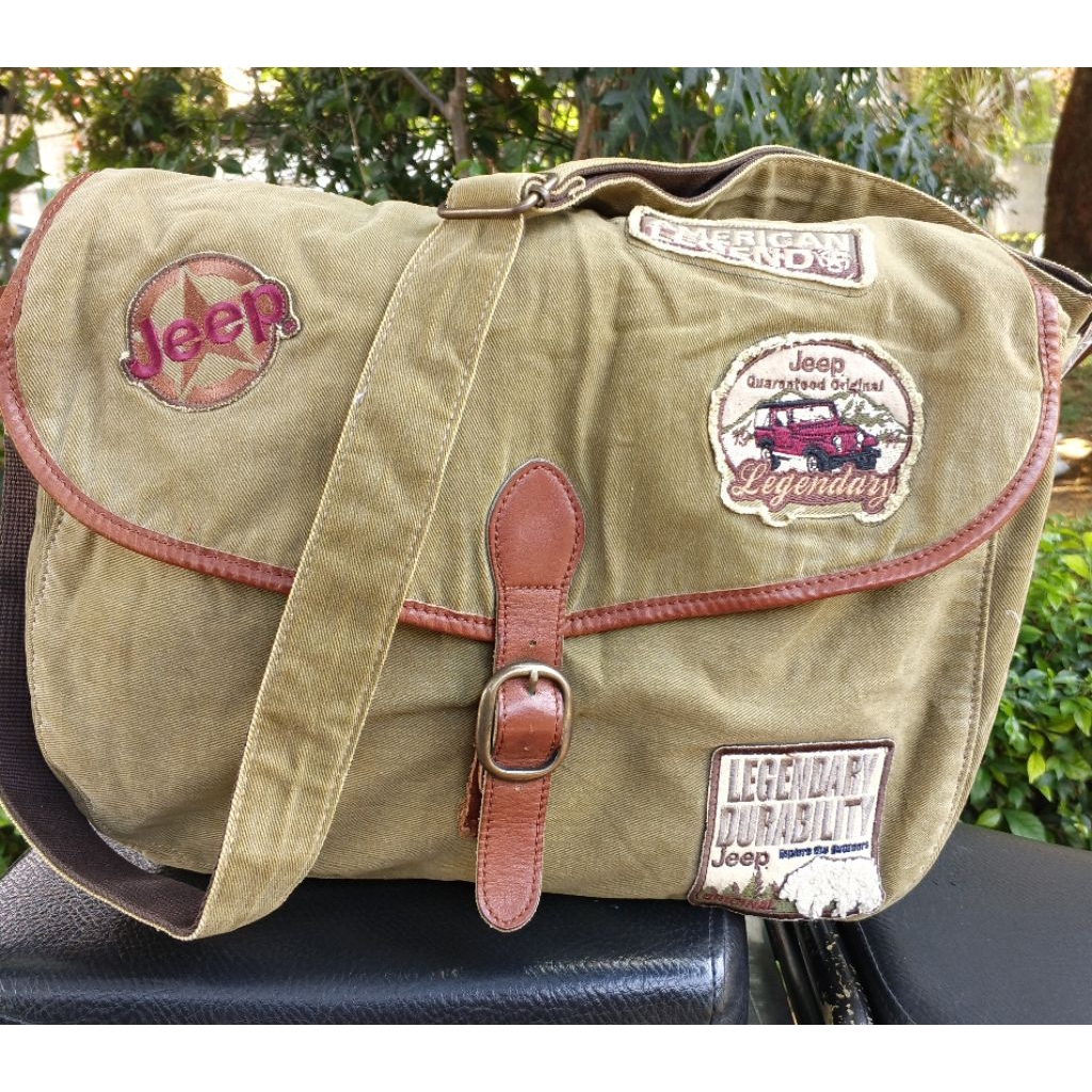 Preloved tas messenger Jeep