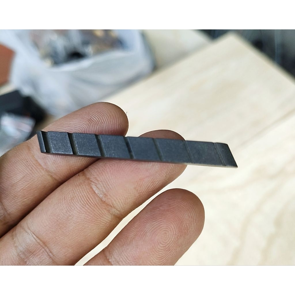 Nut Gitar Multiscale 7 string