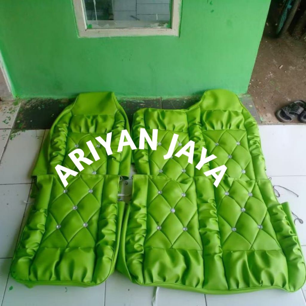 (COD)Cover jok/Sarung jok model sofa kancing buat Truck Canter,Ragasa,umplung,elf,Dyna ht,Dutro. DLL