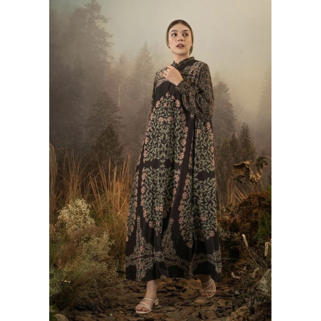 Ready  Fayra Dress size L, Eliza Dress, Reeham Dress, Adara Dress, Kanzha Dress, Tanesha Dress, Rumi