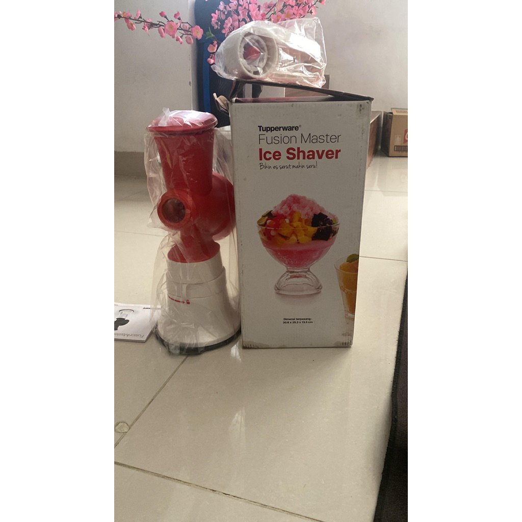 Ice Shaver Tupperware