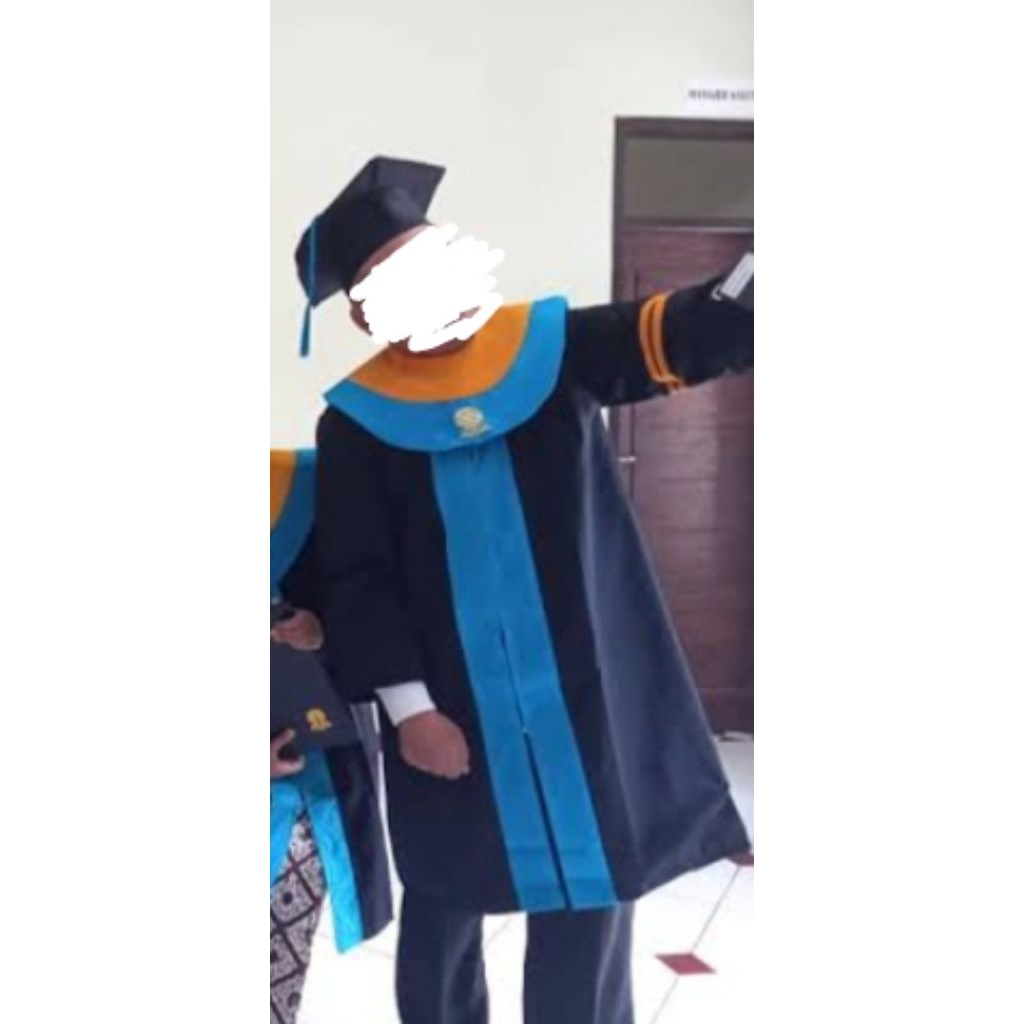 Toga Wisuda UT S2 Pasca Sarjana Custom