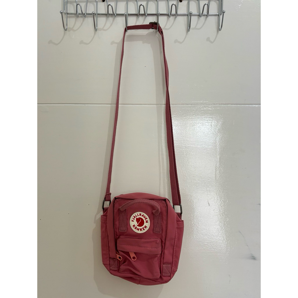 Preloved- Tas Slempang Fjall Raven Kanken MIRROR