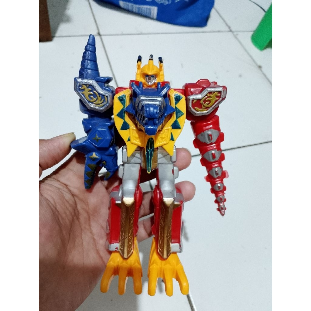robot DX megazord ninja Strom kW dan bakuryu gattai DX abarenoh kW plastik
