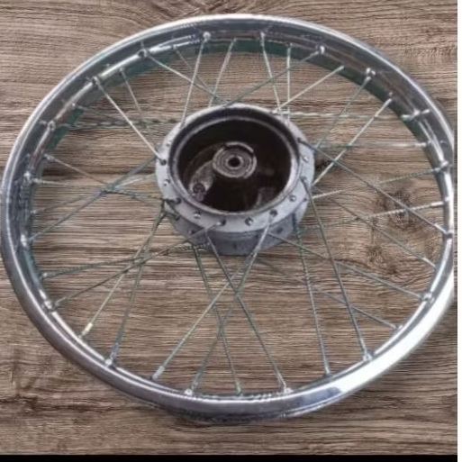 VELG DEPAN TROMOL SUZUKI RC 100 BRAVOTORNADO