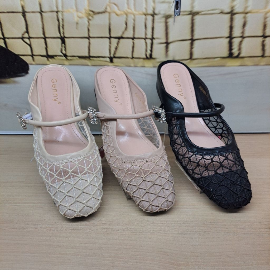 Sepatu wanita GENNY