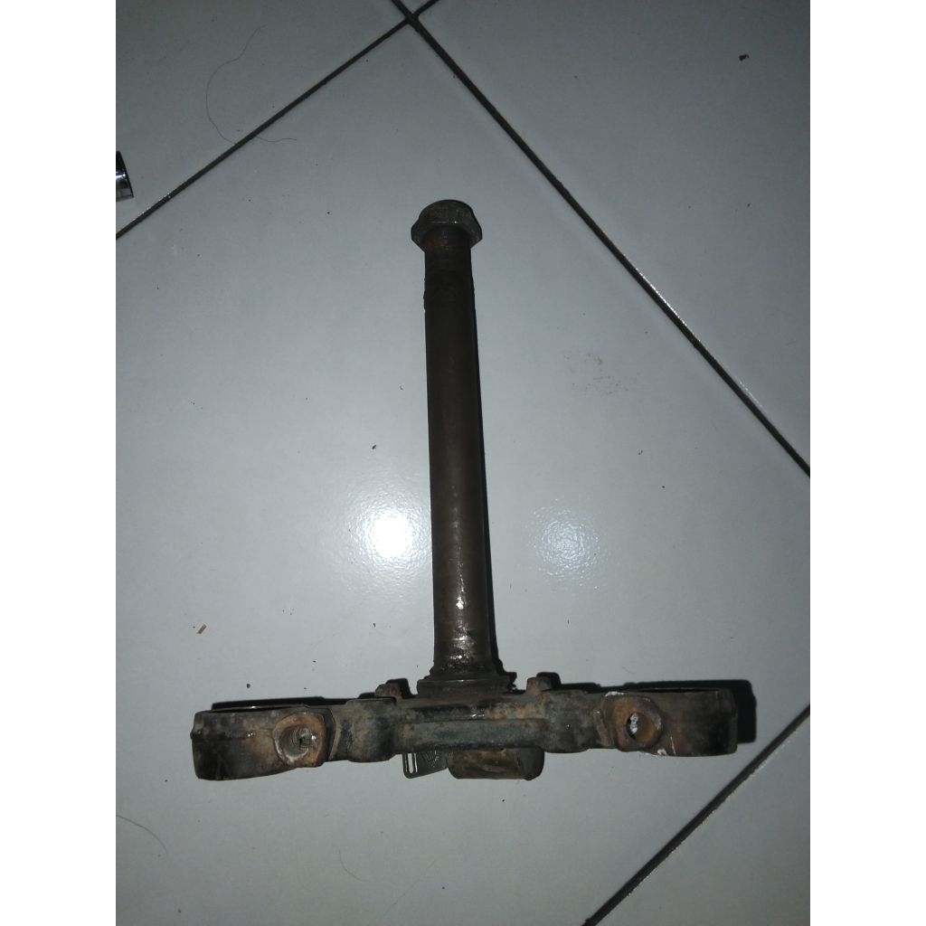 segitiga bawah gl100 original