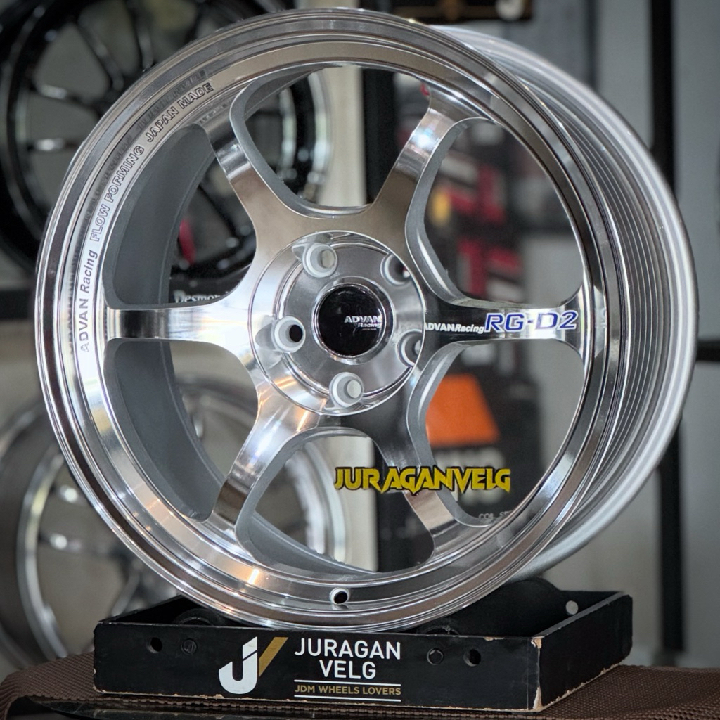 velg advan rgd2 R18