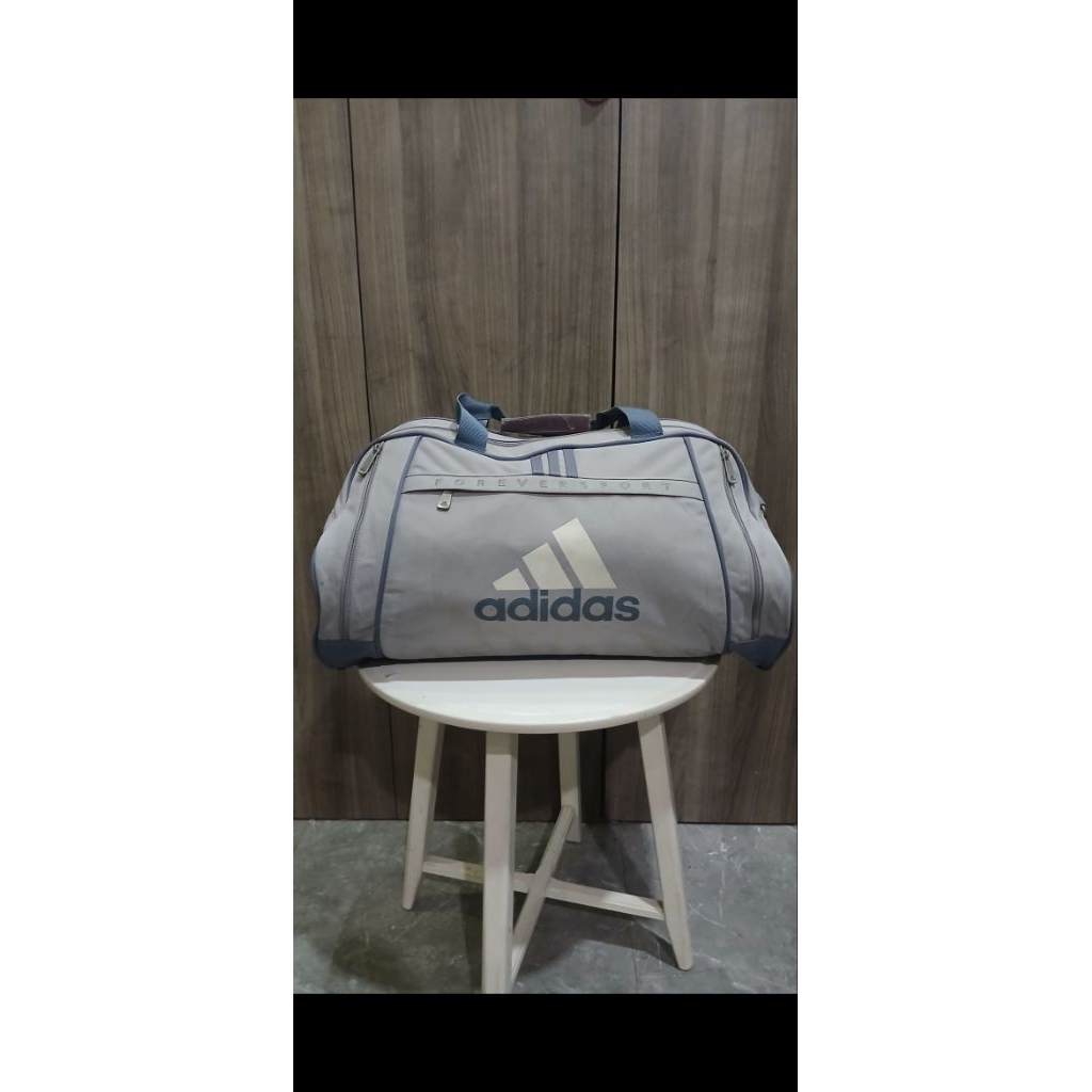 Duffel bag second. duffel bag bekas. duffel bag preloved. Tas gym bekas. tas gym second. tas gym pre