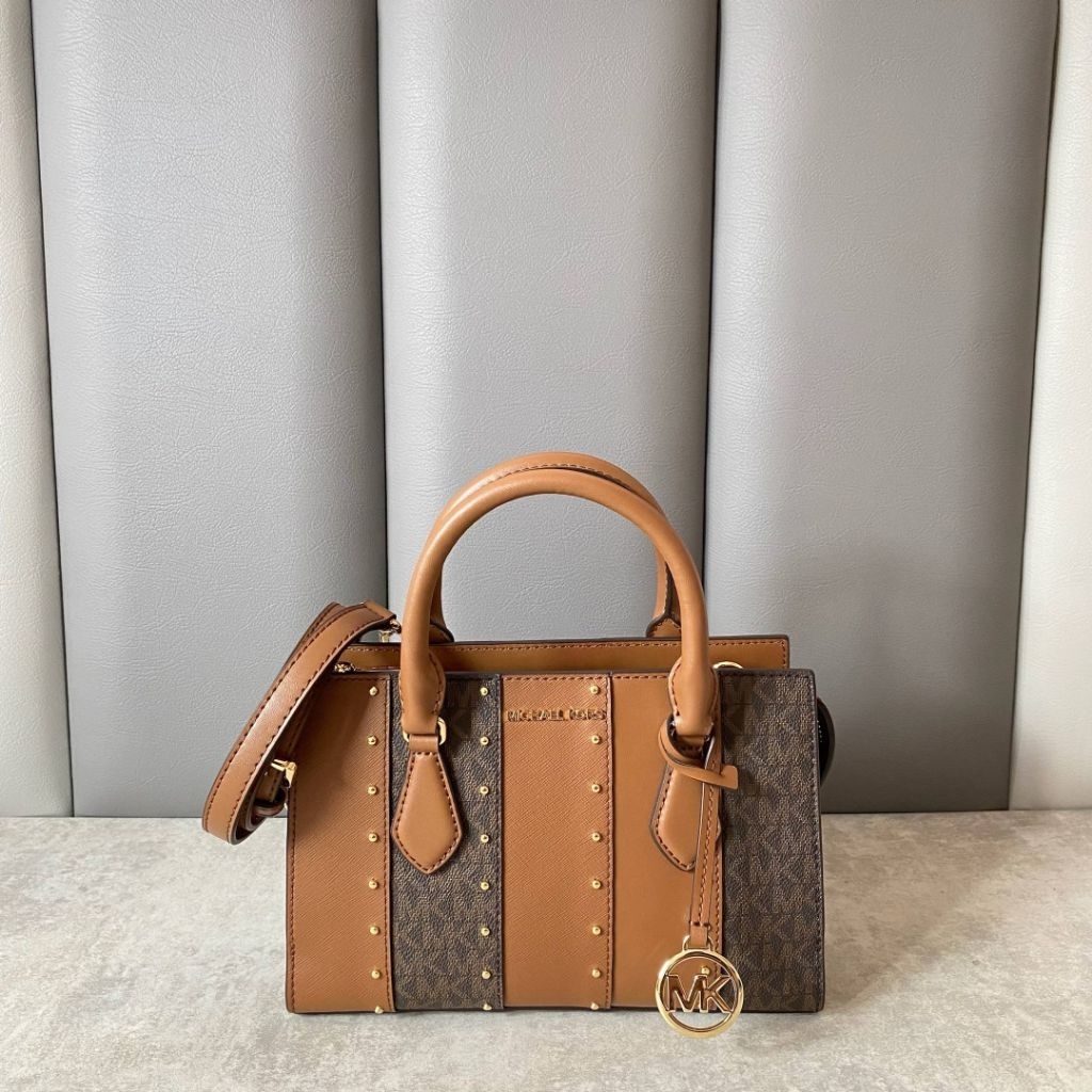 Tas Wanita MK ORIGINAL USA Sheila Small Studded Patchwork and Signature Logo Satchel AUTHENTIC OFFIC