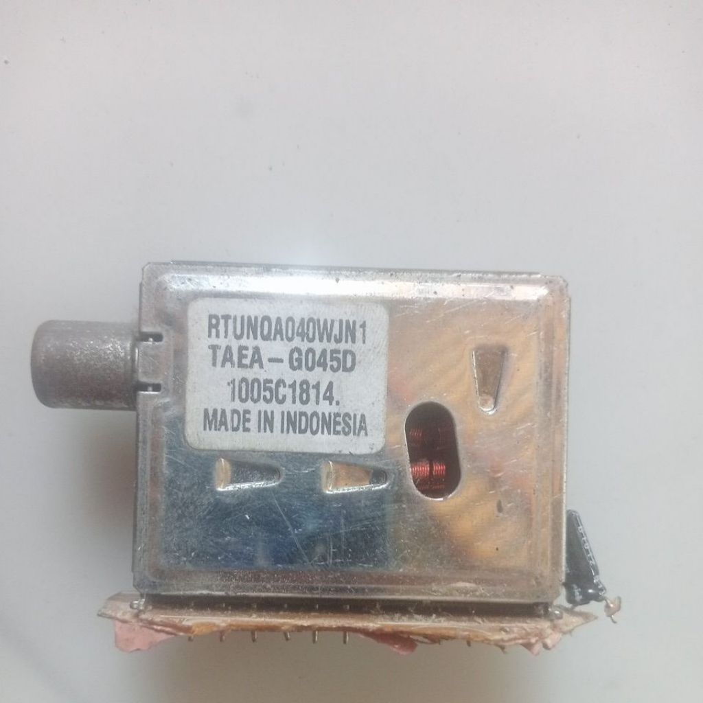 tuner tv tabung pin 11 masih nempel pcb,cabutan