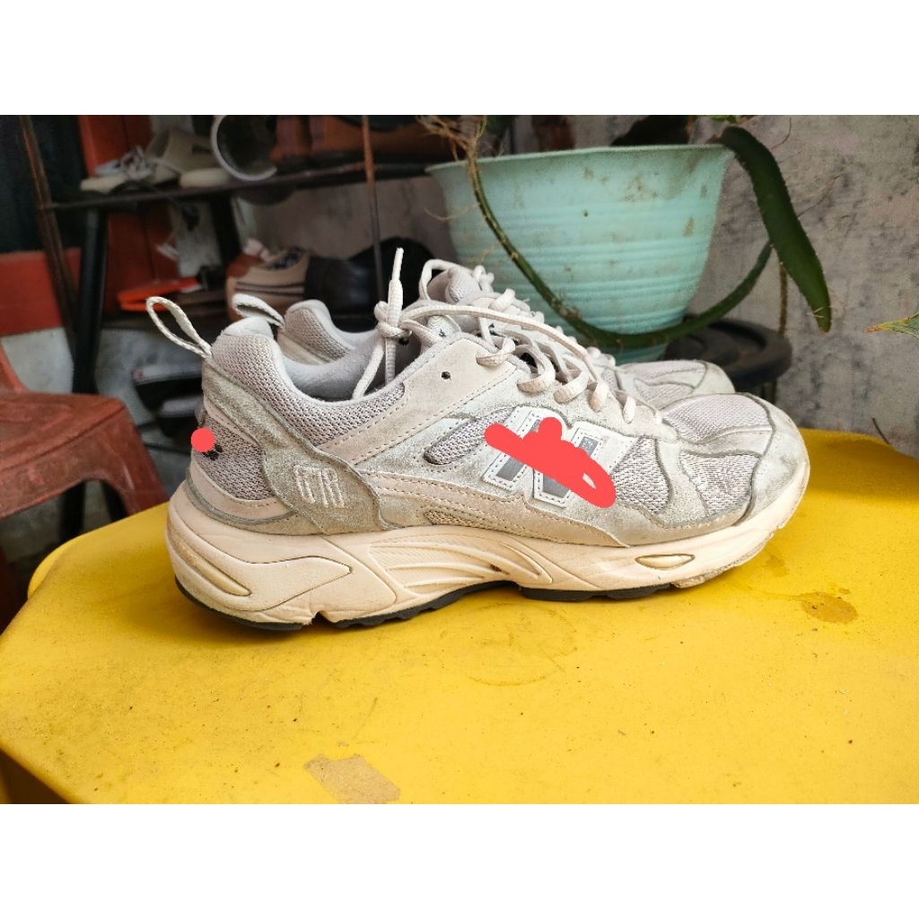 Sepatu New balance 878 no 42