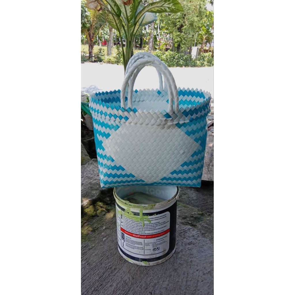 taas plastik-tas  hajatan- tas anyaman