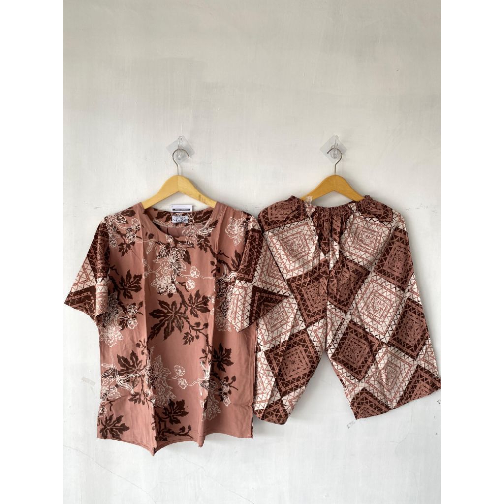 LUZA ~ Setelan Jumbo Celana Pendek by Batik Luza