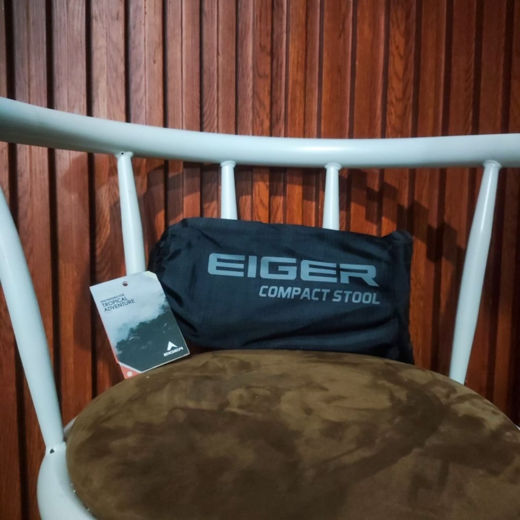 Eiger Compact Stool Kursi Portable
