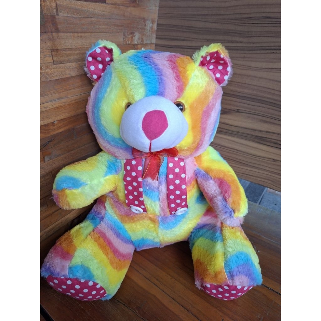 boneka beruang rainbow