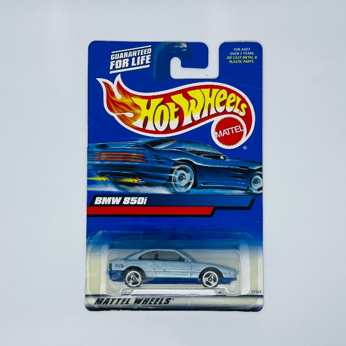 Hot Wheels BMW 850i Blue Card