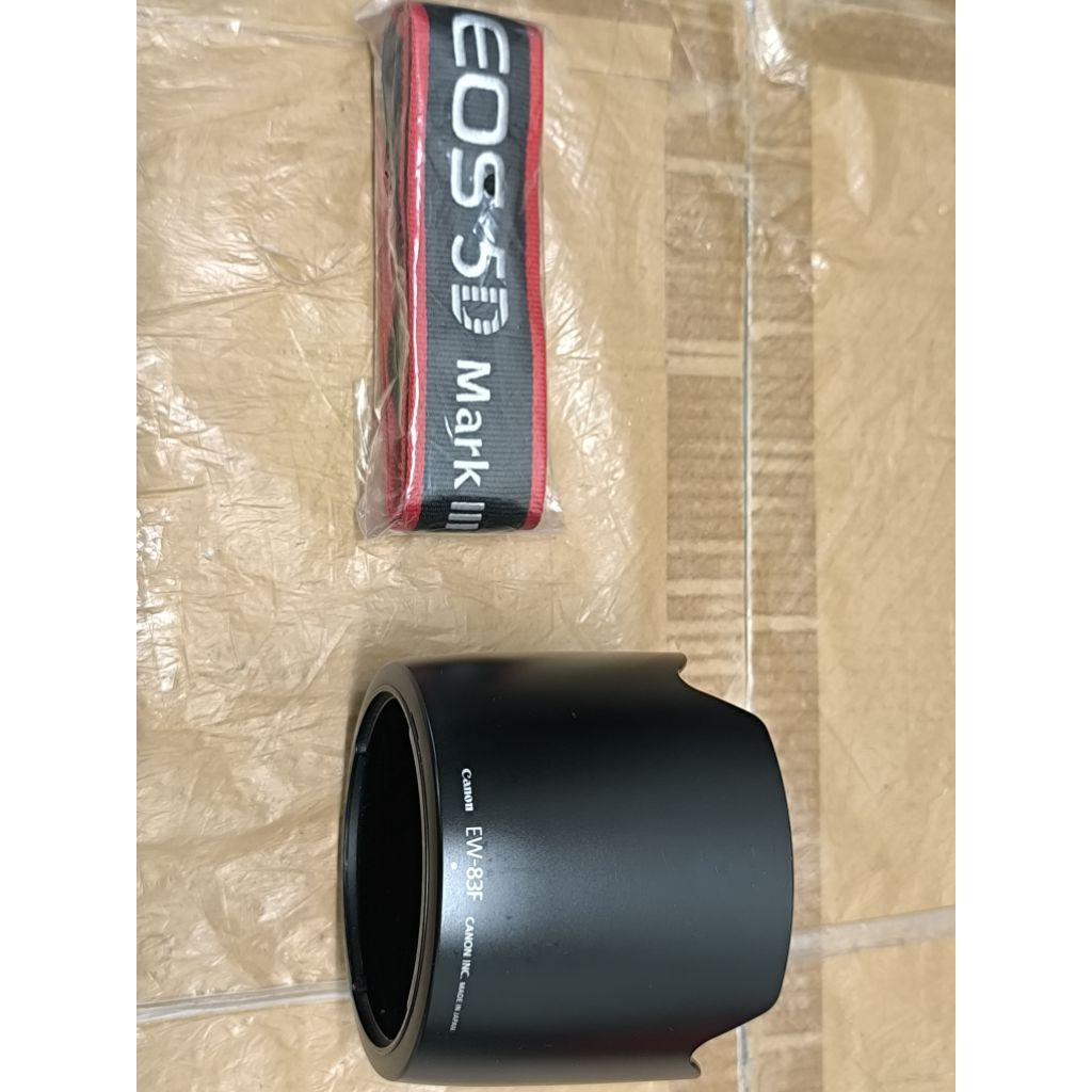 lens hood canon 24-70