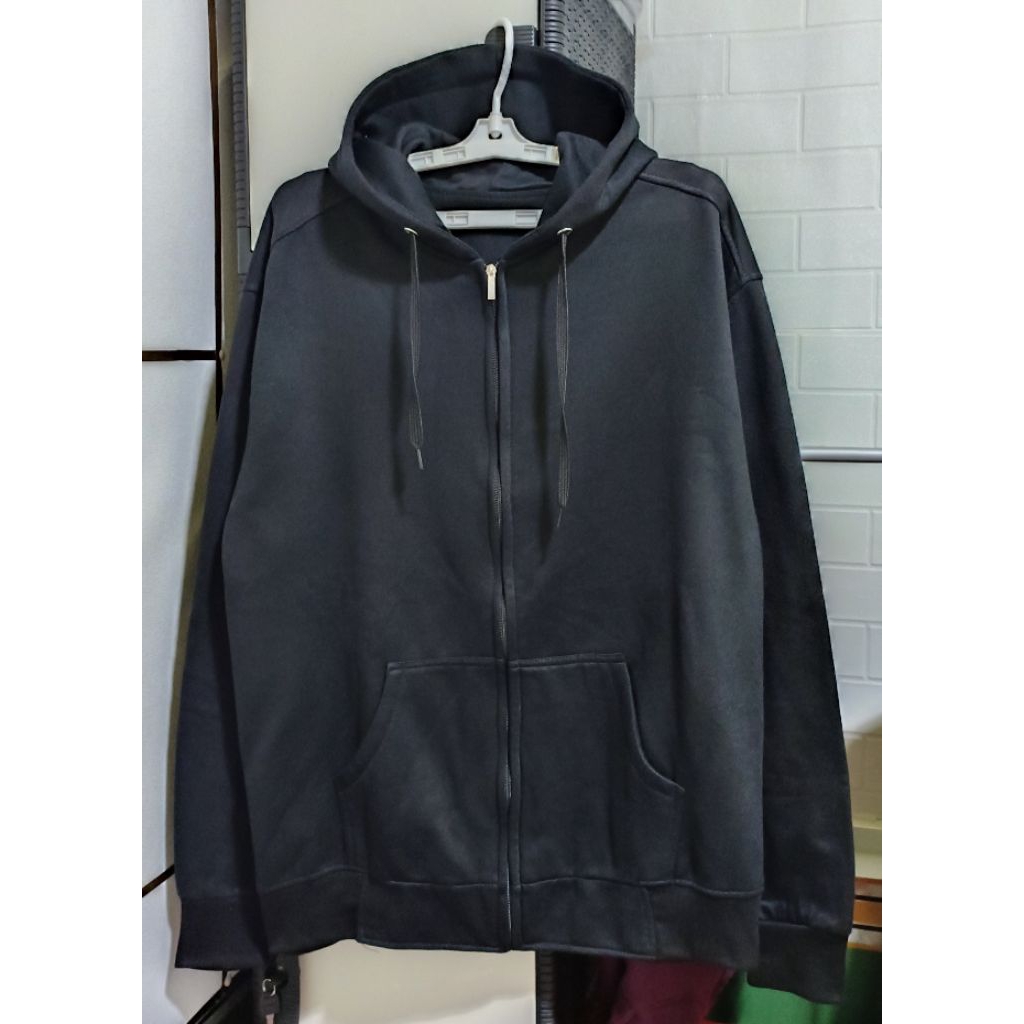 Preloved - Hoodie zipper hitam polos