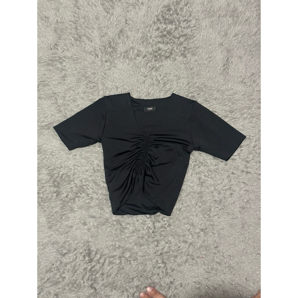 PRELOVED KURVE Pull Crop Top Venom.