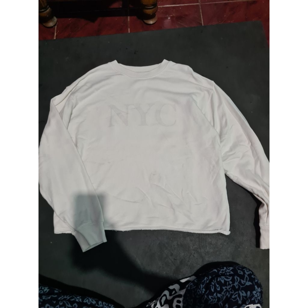 crewneck nyc second,crewneck nyc preloved