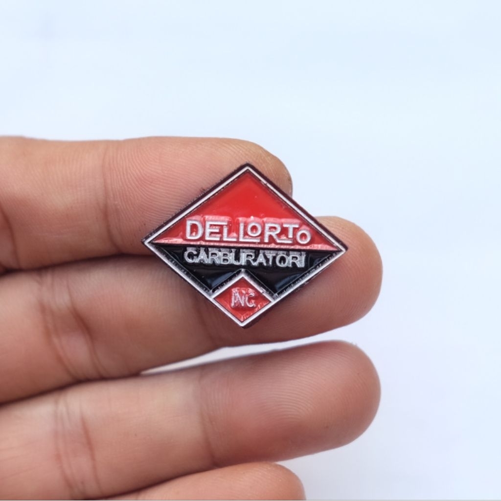 Enamel Pin Vespa Dellorto