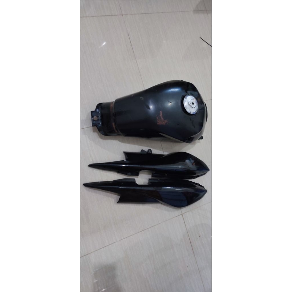 tangki tiger revo set body belakang tiger revo