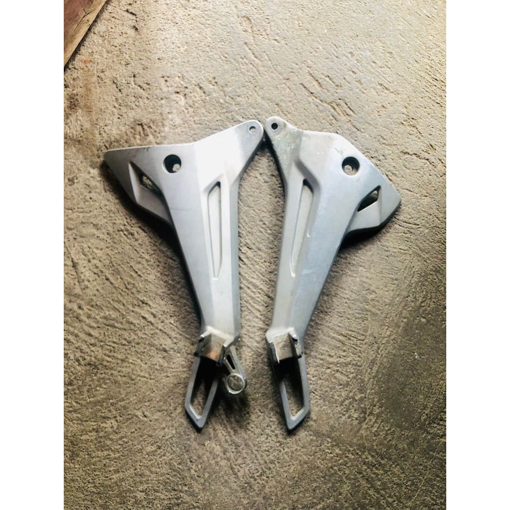 Footstep Postep Belakang Kanan Kiri Honda Supra x 125 Old Lama Original